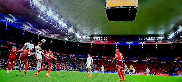 米兰体育注册-欧洲国家足球对决激发出球迷的热情，场面火爆不断的简单介绍