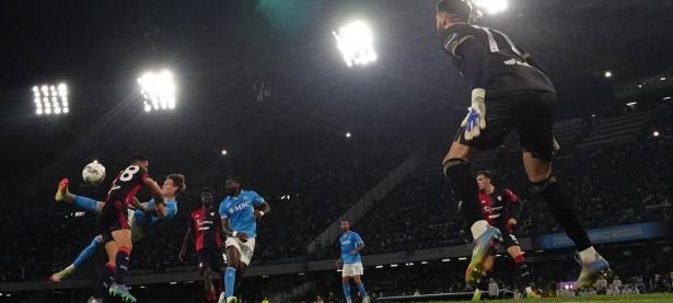 米兰体育培训-曼城轻取马赛，小组赛独占鳌头的简单介绍