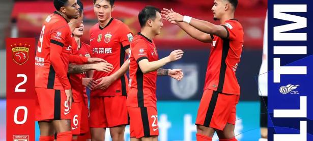 包含全国足球顶级联赛争夺激烈：武汉客场战平鲁能的词条