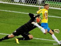 米兰体育登录-爆发赛场故事，选手血战成热点的简单介绍