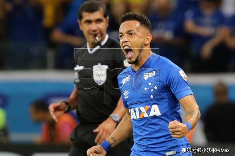 墨西哥足球队在比赛中实现逆转胜利 墨西哥足球队在比赛中实现逆转胜利