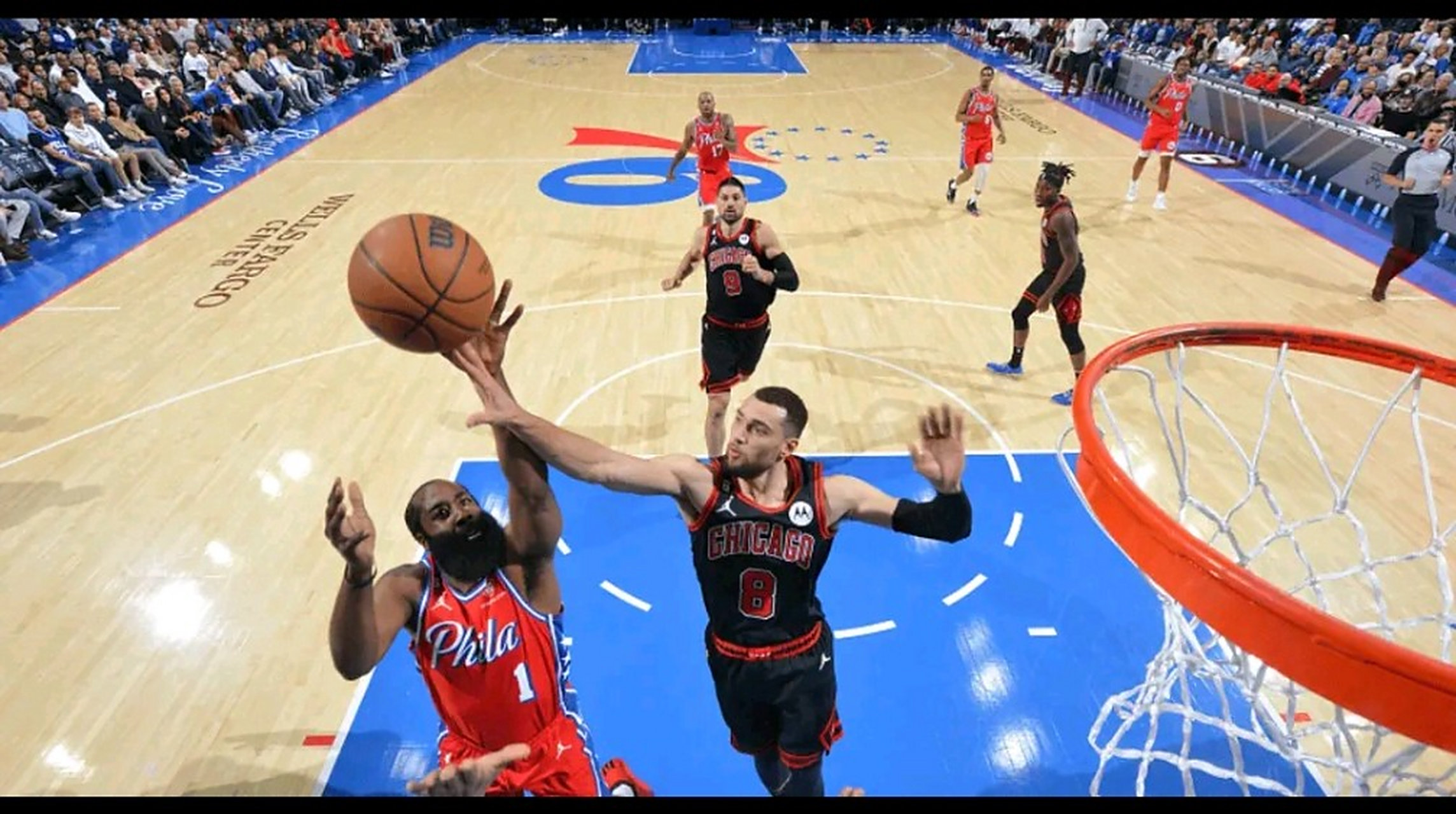 关于公牛主场力克国王，拉文表现抢眼的信息