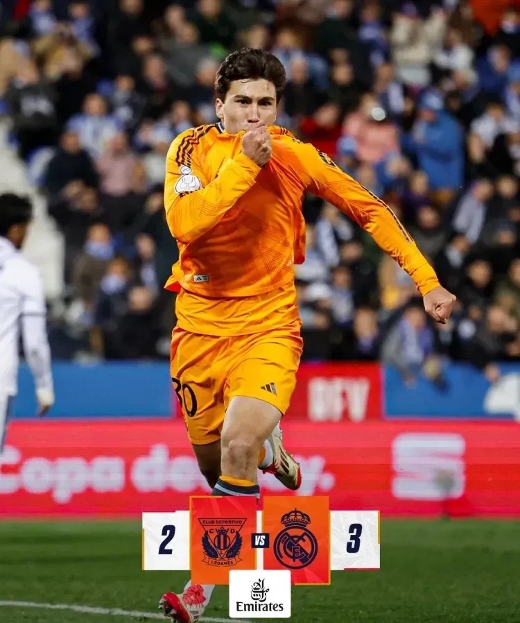 阿贾克斯逆袭皇马，淘汰巧克力城